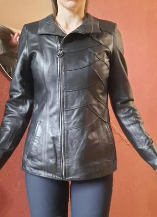 Стильна жіноча шкіряна курточка, куртка,  косуха, кожана курточка,  піджак, жакет3 фото