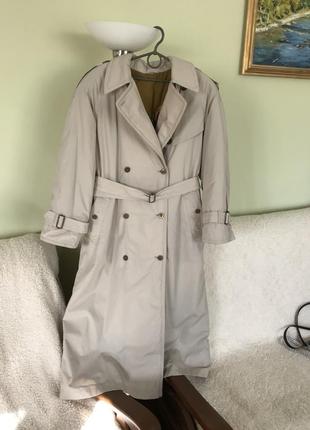 Теплий тренч для високої повної дами