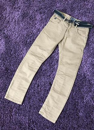 Стильнячии брючки c&a на зріст 146 див.