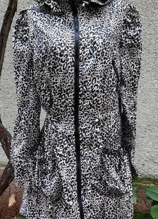 42 eur new look красивый дождевик длина по спинке - 92 см., ширина плеч - 42 см., пог - 58 см., пот
