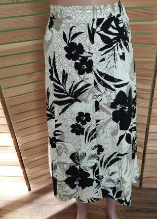Спідниця у квіти