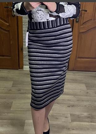 Серо-черная юбка в полоску,италия