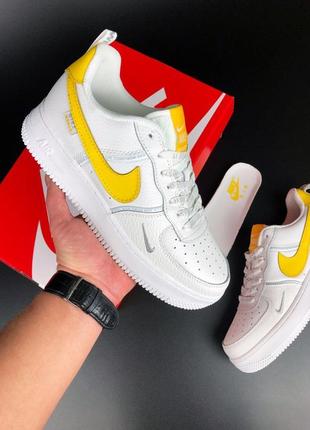 Женские белые с желтым кожаные кроссовки nike air force 🆕 найк аир форс