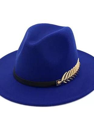 Стильная  фетровая шляпа федора с пером серый 56-58р (934)3 фото