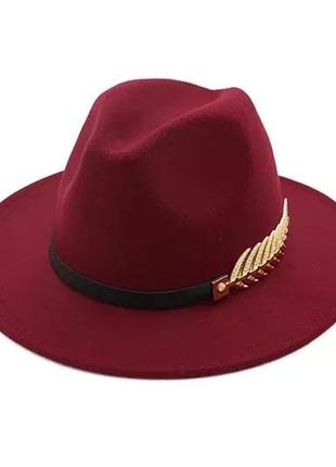 Стильная  фетровая шляпа федора с пером серый 56-58р (934)6 фото