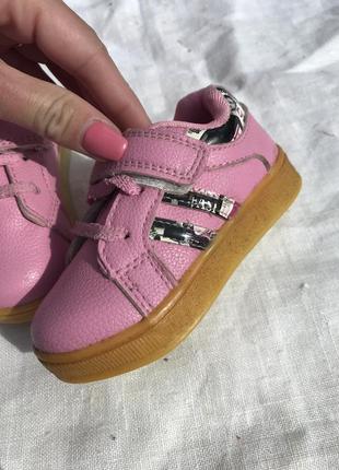 Кросівки на дівчинку 21 розмір