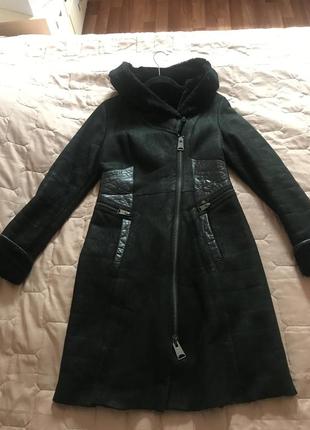 Черная натуральная дубленка