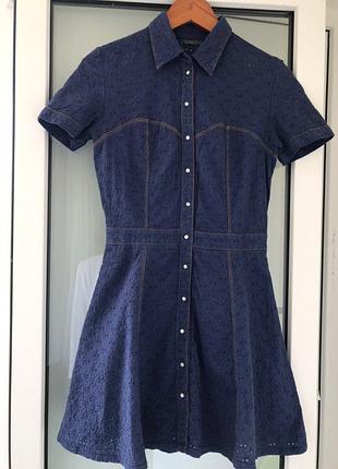 Платье guess