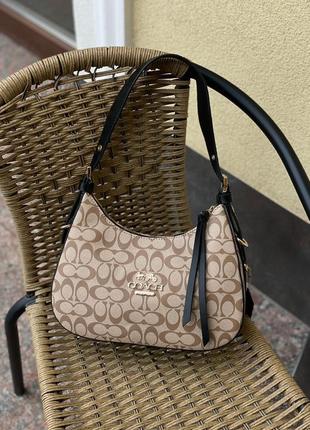 Сумка жіноча в стилі coach lori shoulder bag in signature canvas gold4 фото
