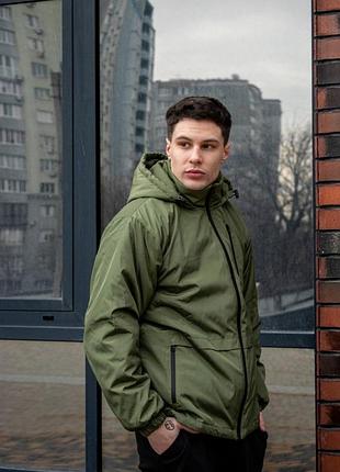 Демісезонна куртка escape