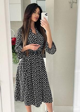 Платье миди с пышной юбкой расклешенное с рукавами три четверти с вырезом декольте белое черное солнце с принтом с буквами вечернее на выход