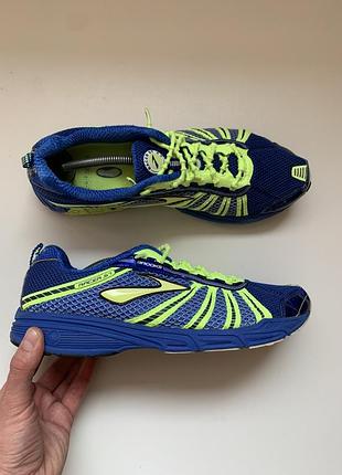 Кросівки brooks