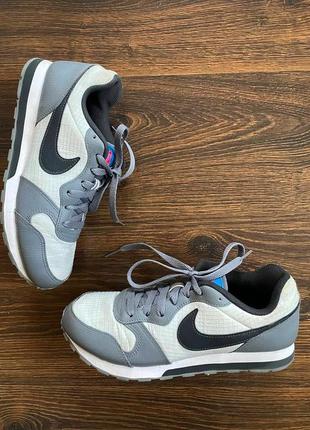 Кроссовки nike