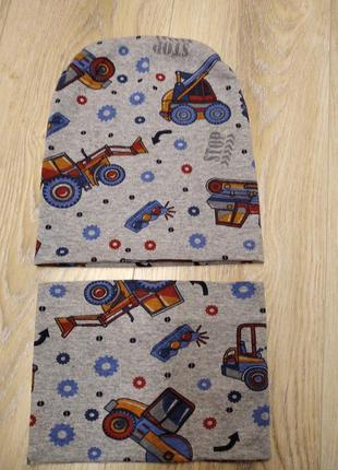 Шапочка и хомут с тракторьями)
