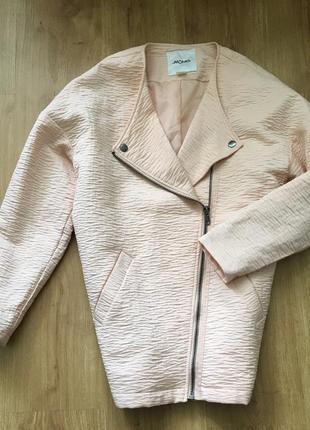 Нове фірмове легке бежевий плащ пальто від