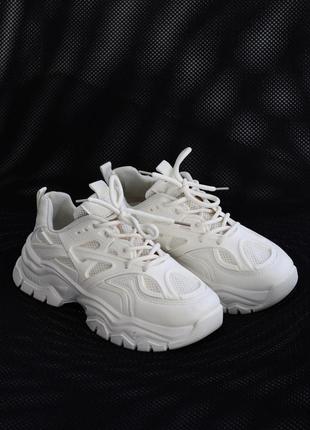 Кросівки gusche білі, універсальні 39р2 фото