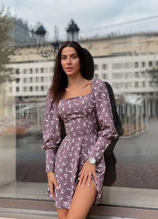 Жіноча сукня