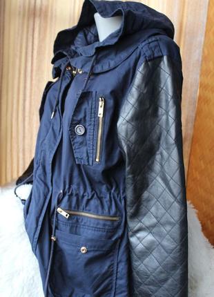 Удобная практичная куртка