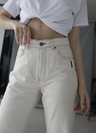 Стильные молочные бежевые мом джинсы бойфренд5 фото