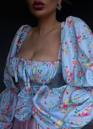 Женская блузка с цветочным принтом 🌸