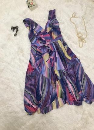 Різнобарвне літнє плаття