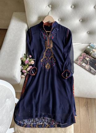 Темно-синя сукня туніка в індійському стилі