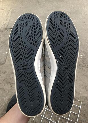 Кроссовки adidas мокасин 5