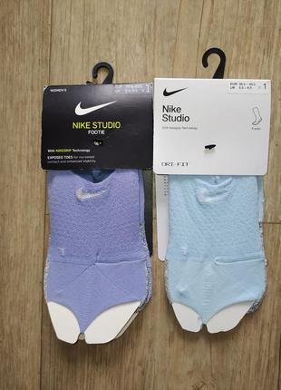 Жіночі спортивні шкарпетки nike без пальців і без п'яти для йоги танців спорту