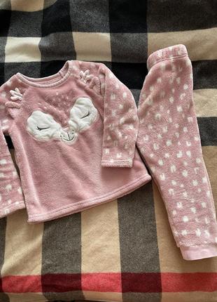 Тепленька піжамка на дівчинку 2-3 років.