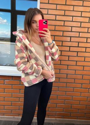 Пушистый и удобный бомбер тедди