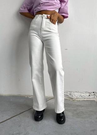 Джинси жіночі білі однотонні на високій посадці з кишенями на гудзику вільного крою якісні стильні трендові
