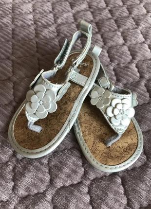 Босоніжки дитячі