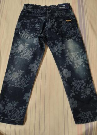 Дуже нарядні та стильні джинси на маленьку модницю