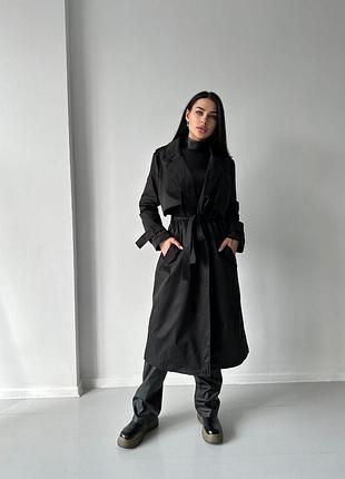 Чорний жіночий модний демісезонний довгий тренч із котону з поясом на запах весна/осінь