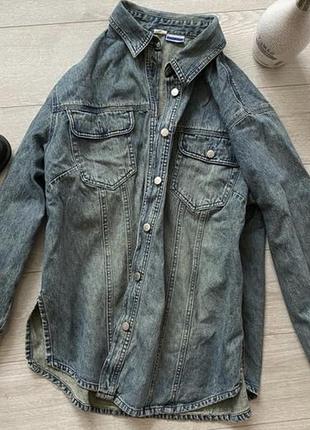 Куртка вітровка фасону сорочка