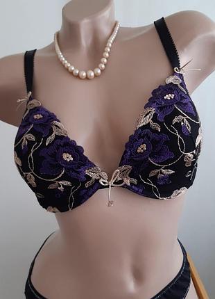 Бюстгальтер с поролоновыми чашками, вышивка, размер 80d, adore moi