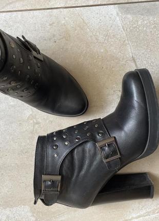 Ботинки кожаные