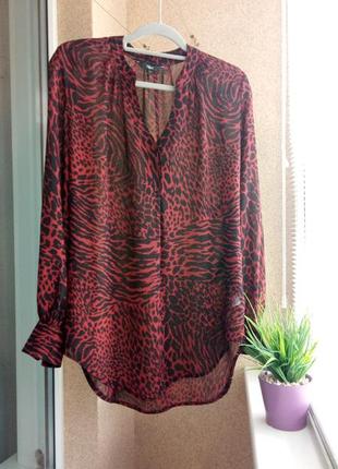 Стильная красивая удлиненная блуза в модный принт из натуральной ткани