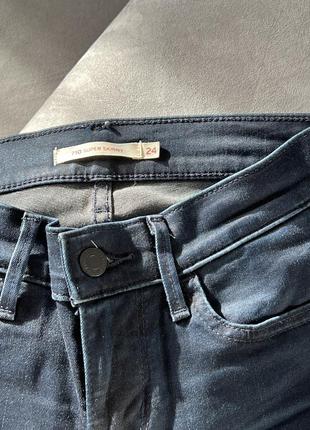 Темно-синие джинсы скинни levi’s5 фото