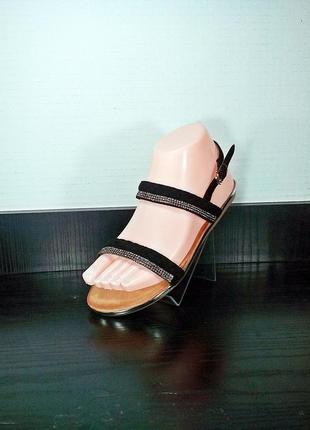 Замшевые женские сандалии босоножки.2 фото