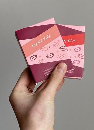 Рідкі помади для губ mary kay vinyl shine liquid lip set