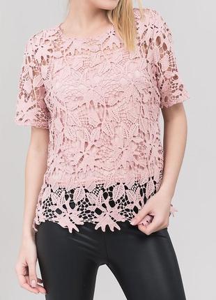 Жіноча сорочка футболка майка рожевого кольору з квітковим принтом розмір л коттон акріл мереживо