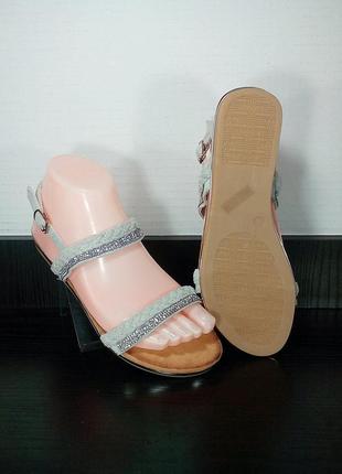 Замшевые женские сандалии босоножки.4 фото