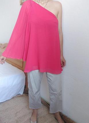 Шифоновая блуза на одно плечо topshop блузка разовая плиссированная блузка шифон рубашка розовая плиссе1 фото