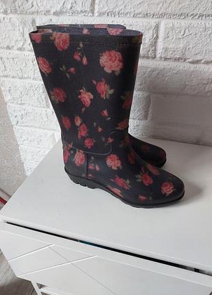 Резиновые сапоги