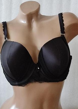 Шикарный черный бюстгальтер на поролоне и косточках