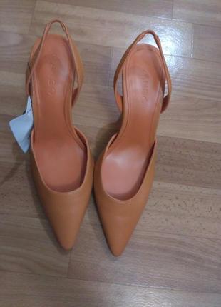 Кожаные женские туфли, босоножки 37 mango оригинал3 фото