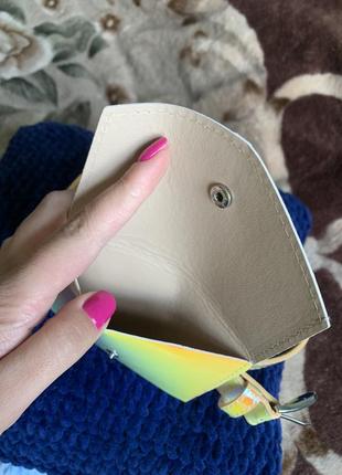 Ремешок с кошельком радужного цвета sinsay3 фото