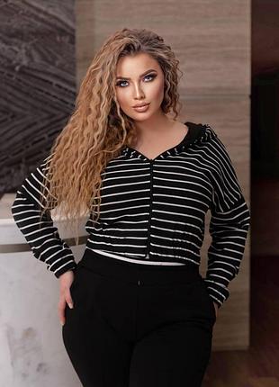 Костюм спортивный