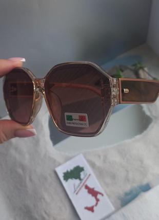 Солнечные очки женские бренда luoweite италия3 фото